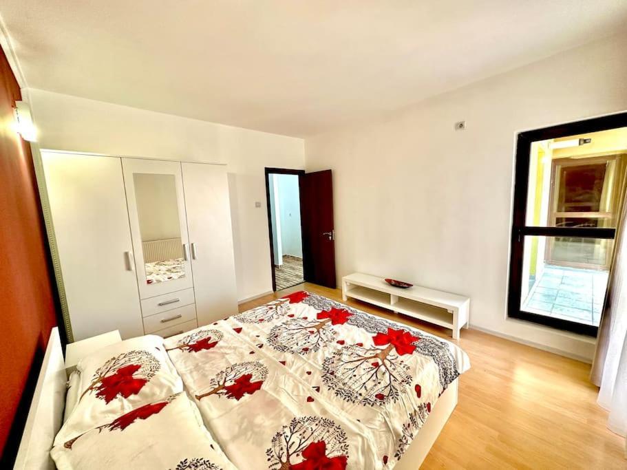 Apartament Novara 21 Craiova Exteriör bild